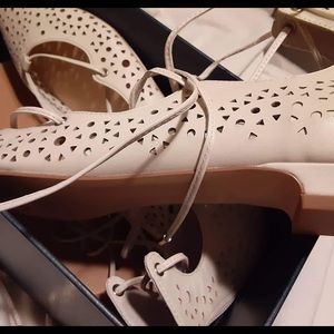 New Cream Ballerina Flats with Laces